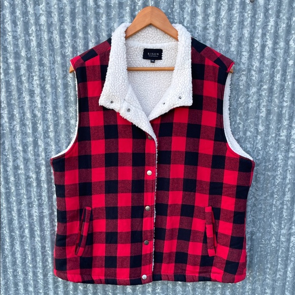 Risen Buffalo Plaid Sherpa Vest - Picture 2 of 12